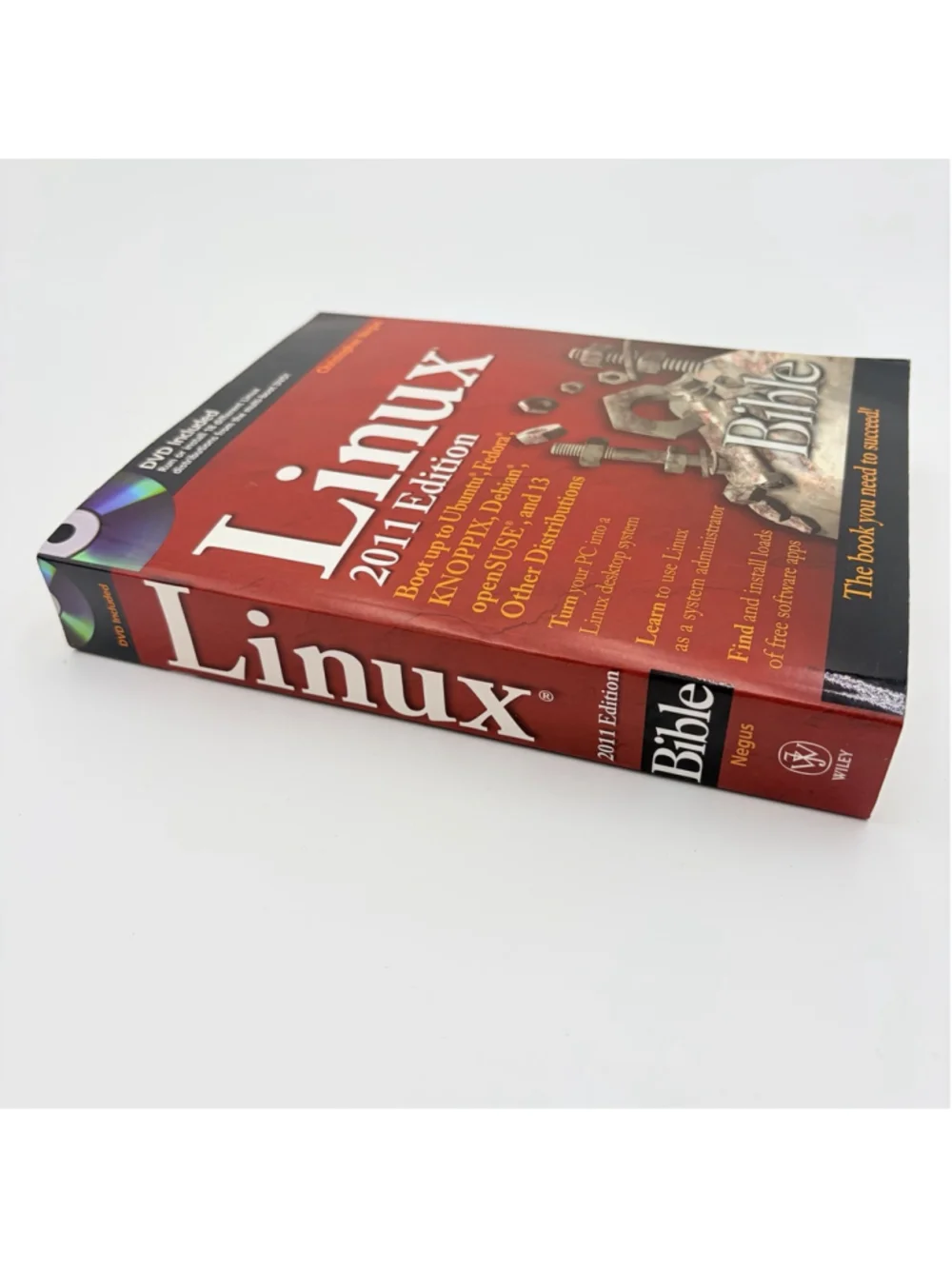LINUX BIBLE 2011 Edition Christopher Negus Paperback WITH DVD Wiley